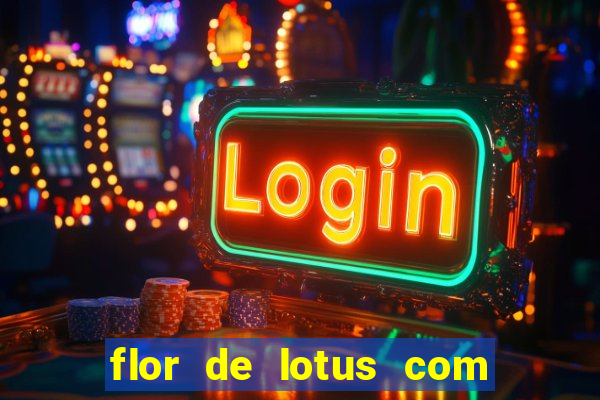 flor de lotus com lua tatuagem